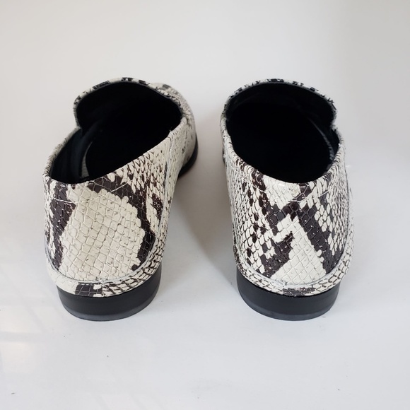 Vince Camuto women's snakeskin-style loafers size 7M - Picture 4 of 10